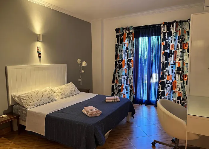 Luxury One Bedroom Ritz Carlton *