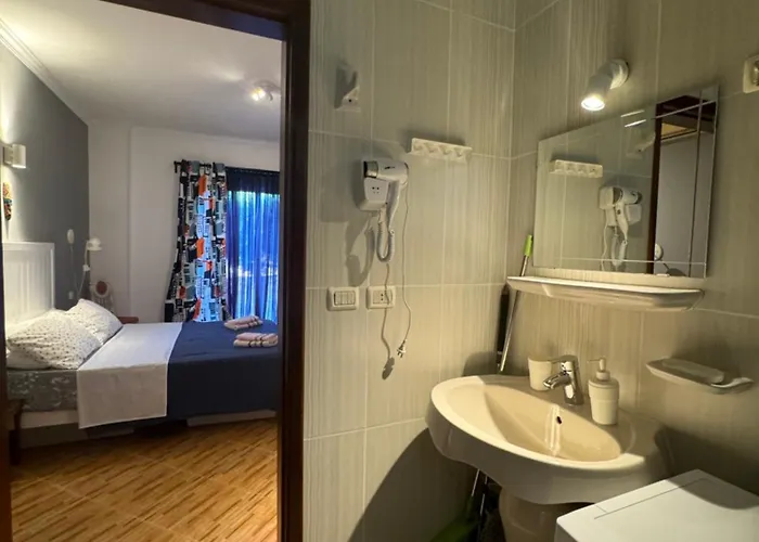 Luxury One Bedroom Ritz Carlton *