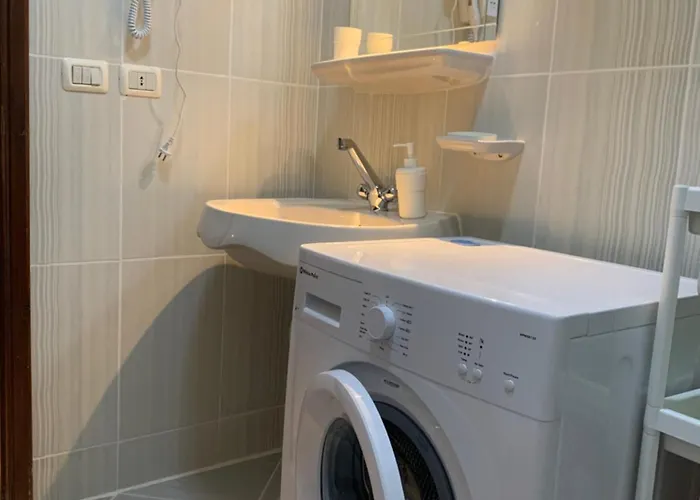 Luxury One Bedroom Ritz Carlton Apartment *